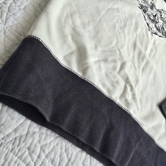 Women's Graphic Print Sweater - Black and White - Picture 4 of 9